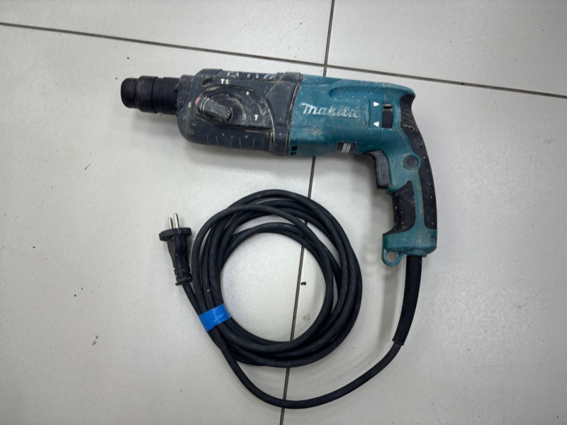 Перфоратор Makita HR 2470