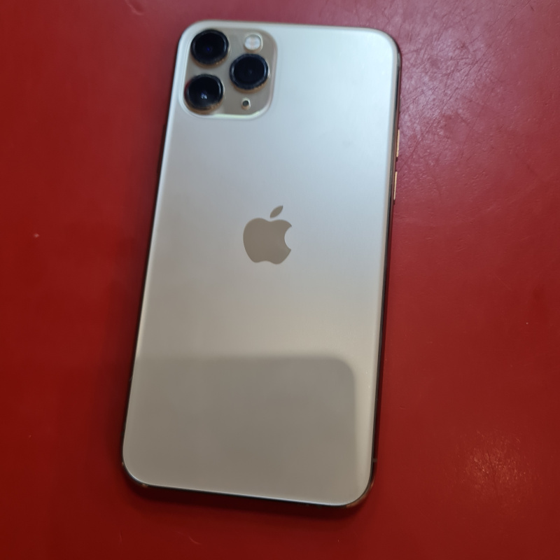 Мобильный телефон Apple iPhone 11 Pro
