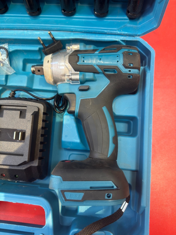 Гайковерт Makita no name