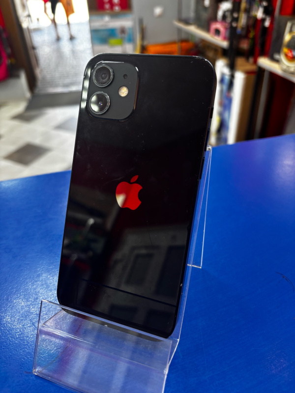 Мобильный телефон Apple iPhone 12